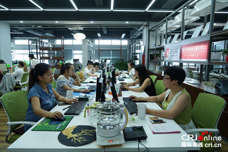 电子商务行业如何引领未来？—从数据透视